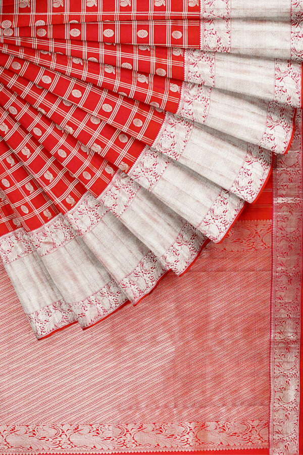 sri kumaran stores kanchipuram silk saree red saree with silver border 4