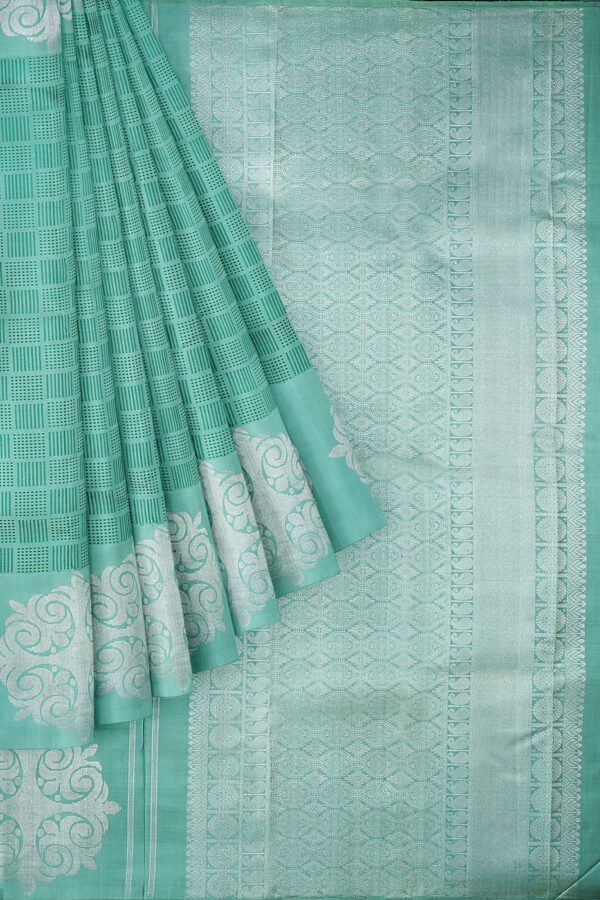 sri kumaran stores kanchipuram silk saree turquoise green saree with silver green border 1