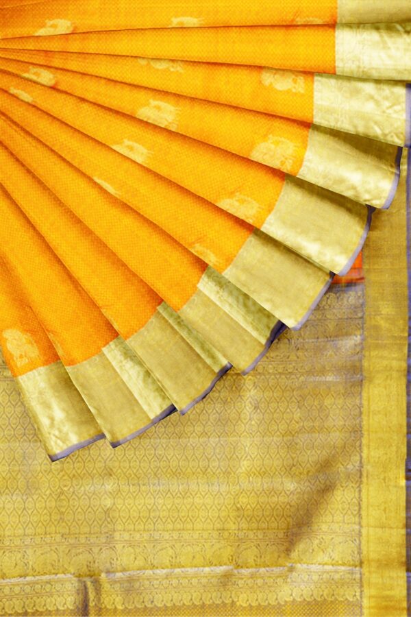 sri kumaran stores kanchipuram silk saree golden yellow saree with golden colour border 4
