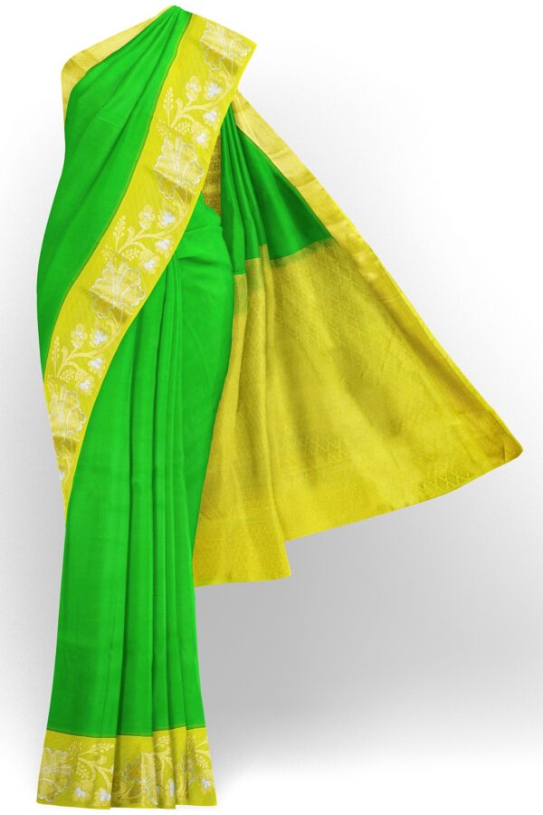sri kumaran stores kanchipuram silk saree green saree with golden yellow border 1 2
