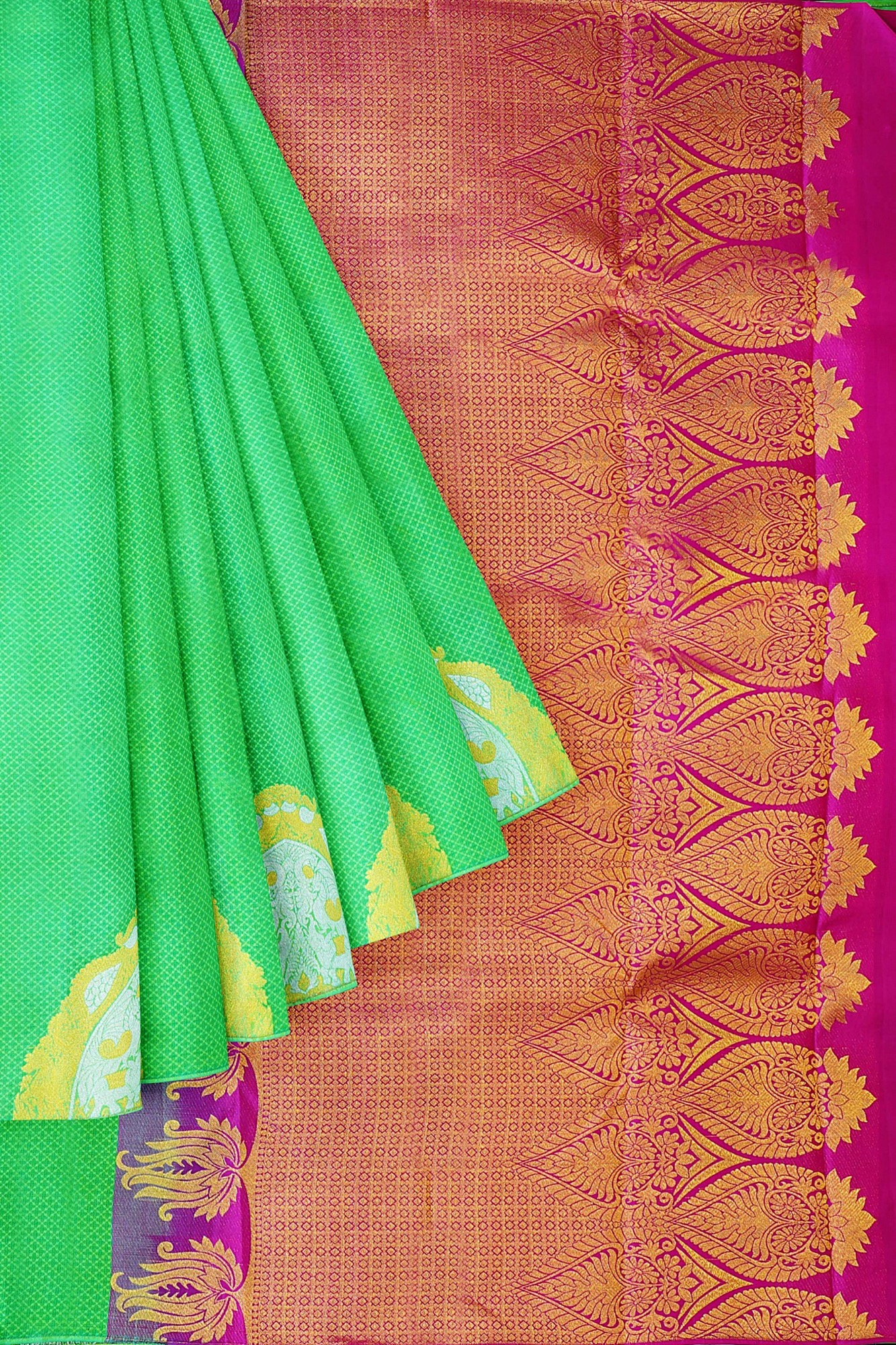 sri kumaran stores kanchipuram silk saree green saree with green border 1