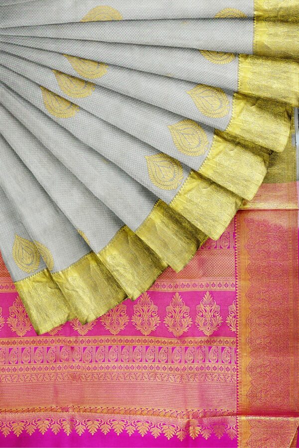 sri kumaran stores kanchipuram silk saree grey saree with golden colour border 4