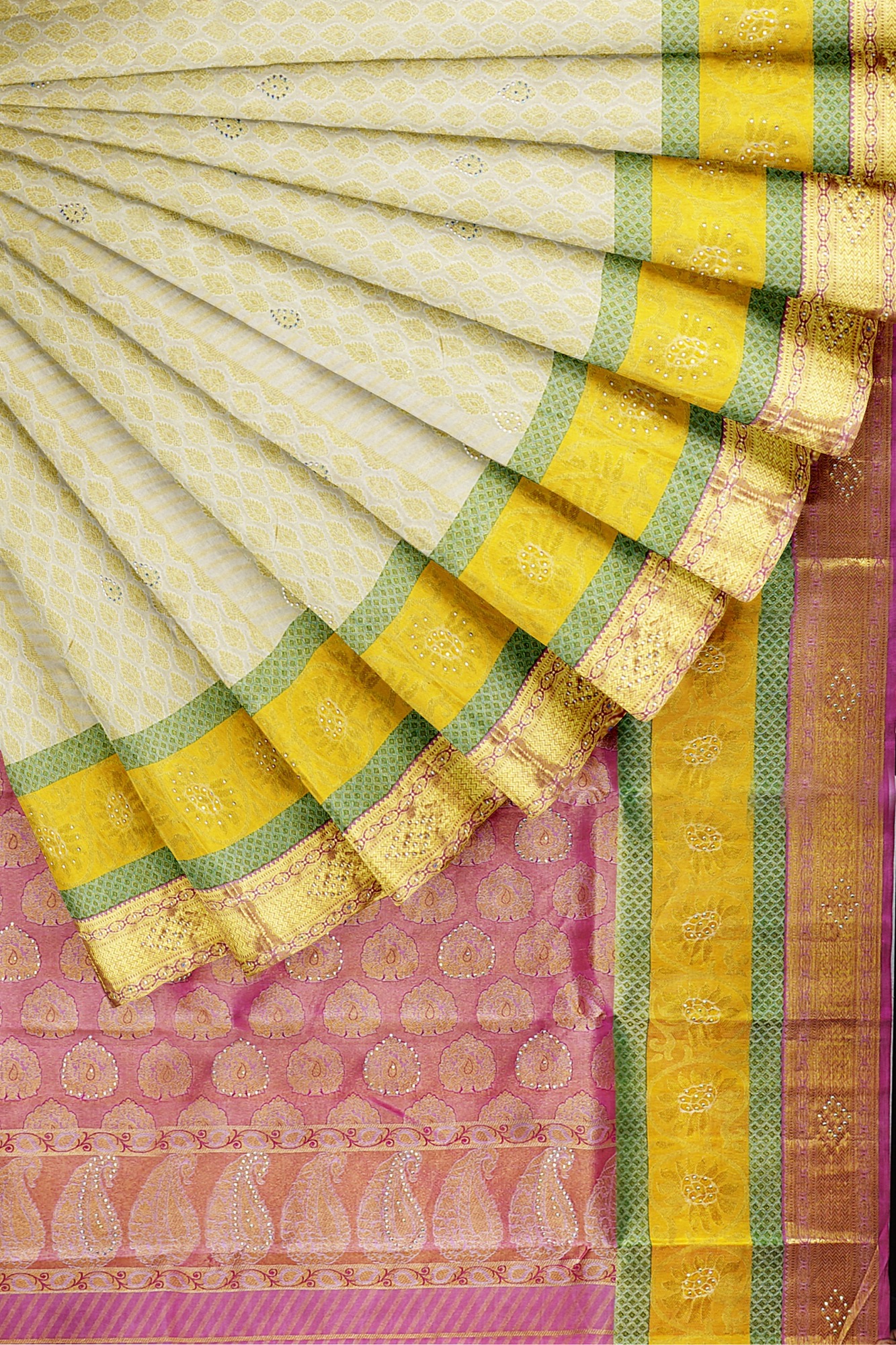 sri kumaran stores kanchipuram silk saree half white saree with golden pink border 4