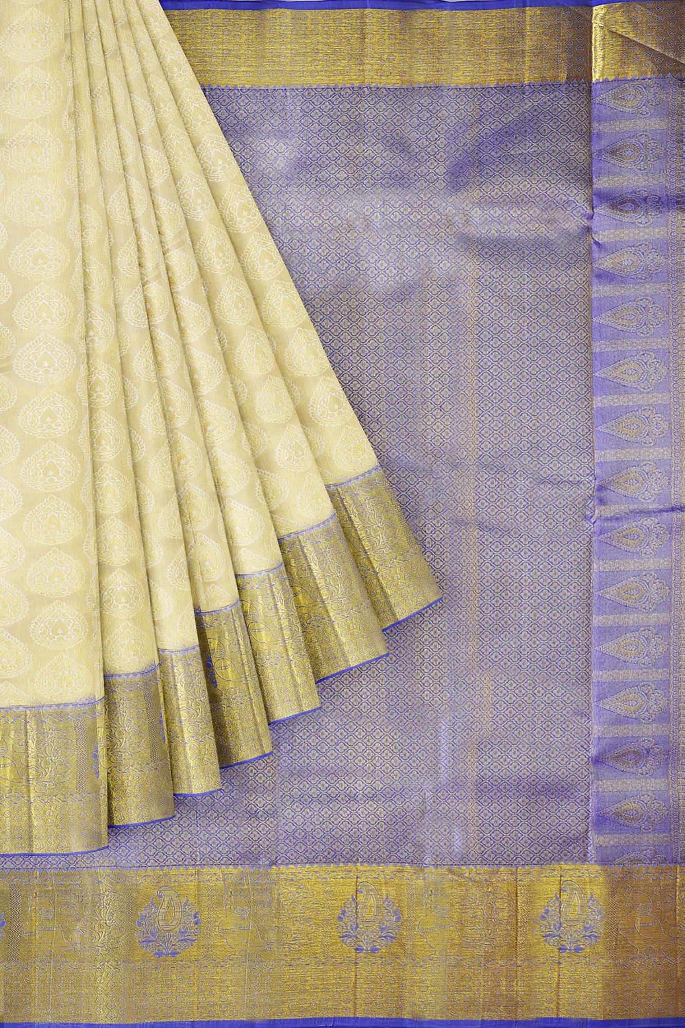sri kumaran stores kanchipuram silk saree half white saree with golden yellow border 4 1