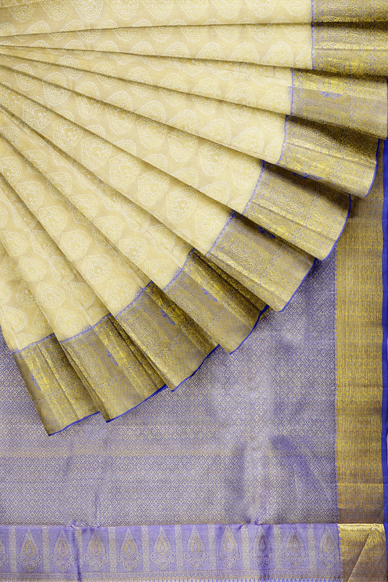 sri kumaran stores kanchipuram silk saree half white saree with golden yellow border 4 4