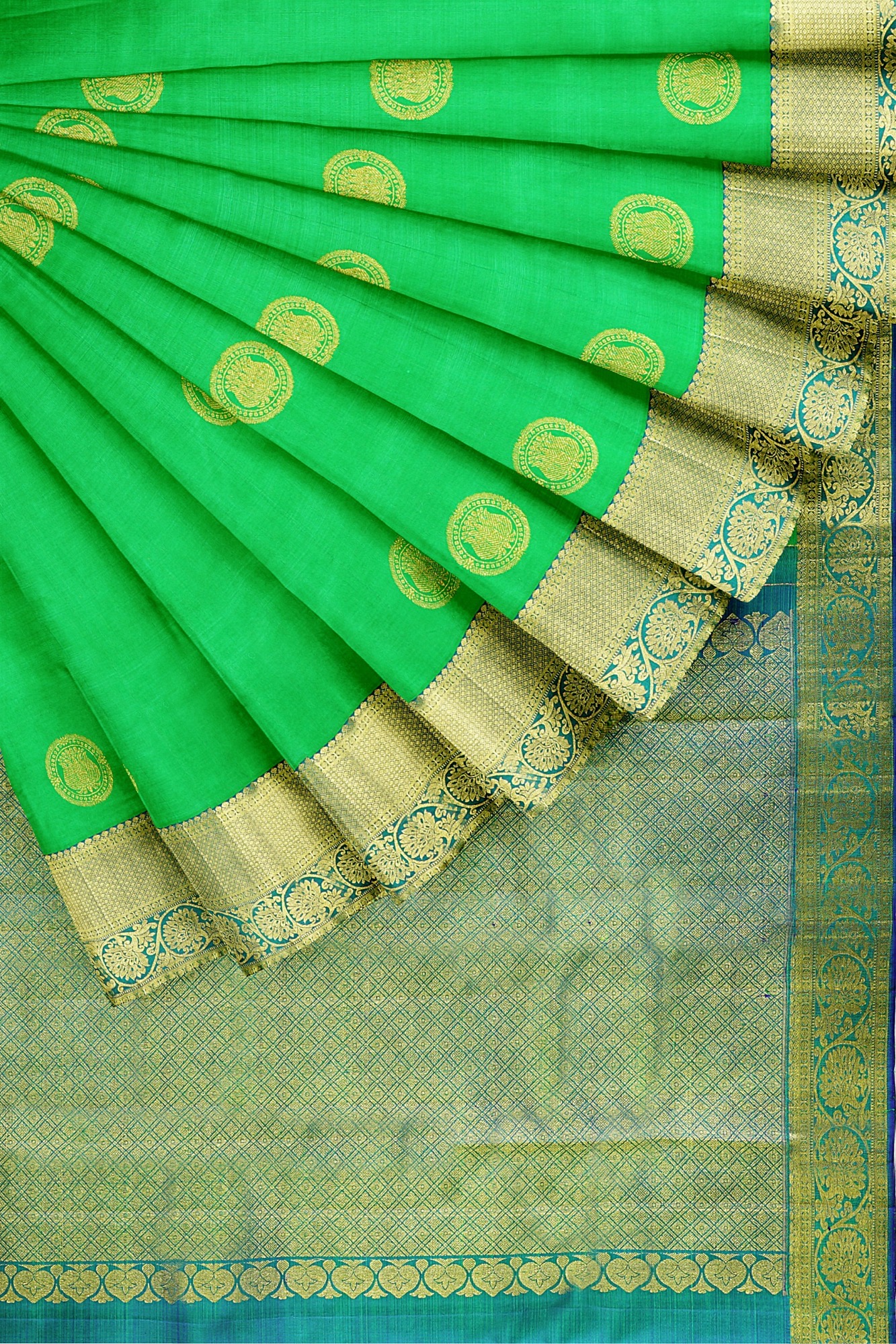sri kumaran stores kanchipuram silk saree light green saree with golden border 4