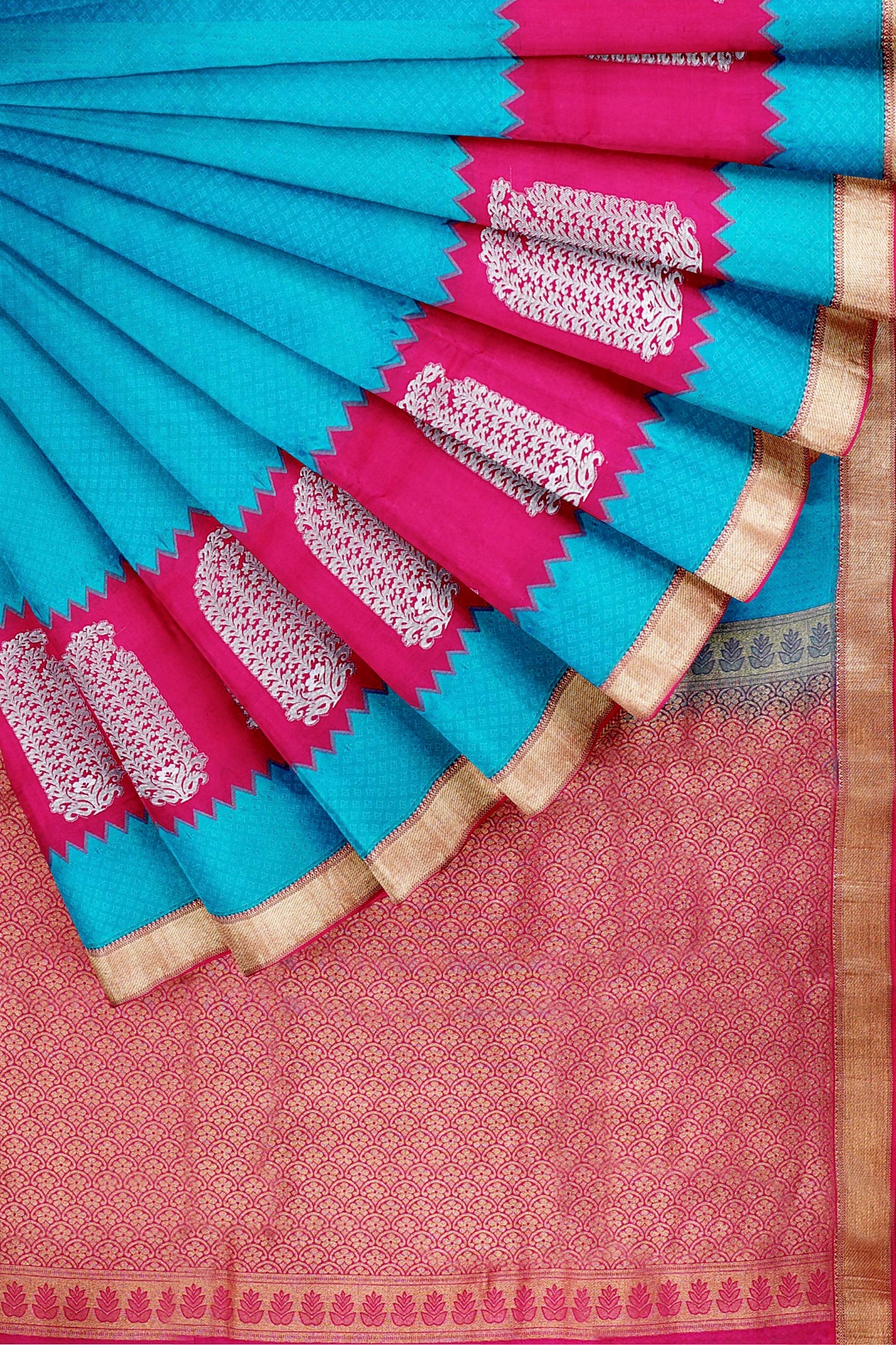 sri kumaran stores kanchipuram silk saree sky blue saree with golden border 4