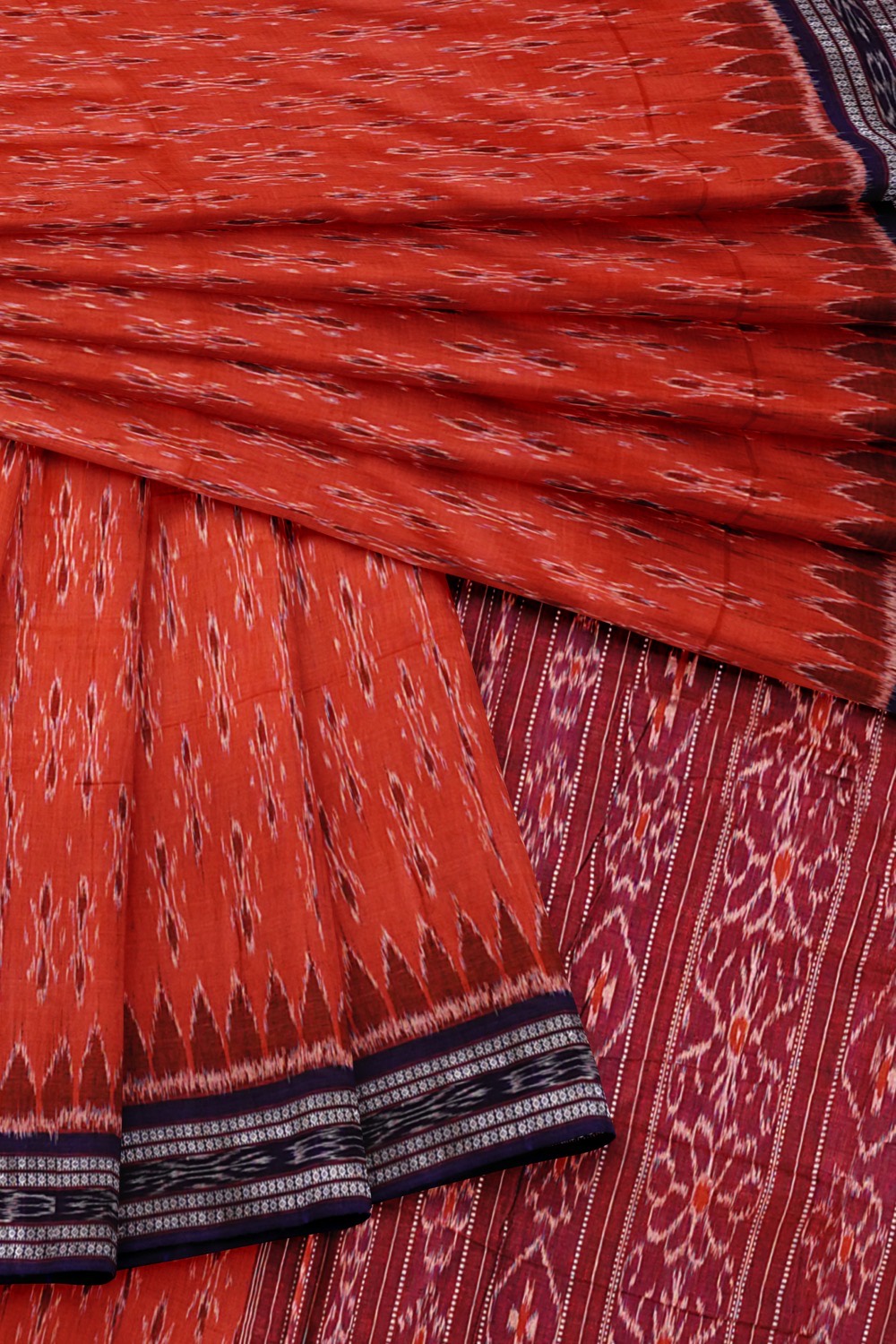 sri kumaran stores 102022 pochampalli cotton red saree with dark blue border 1 5