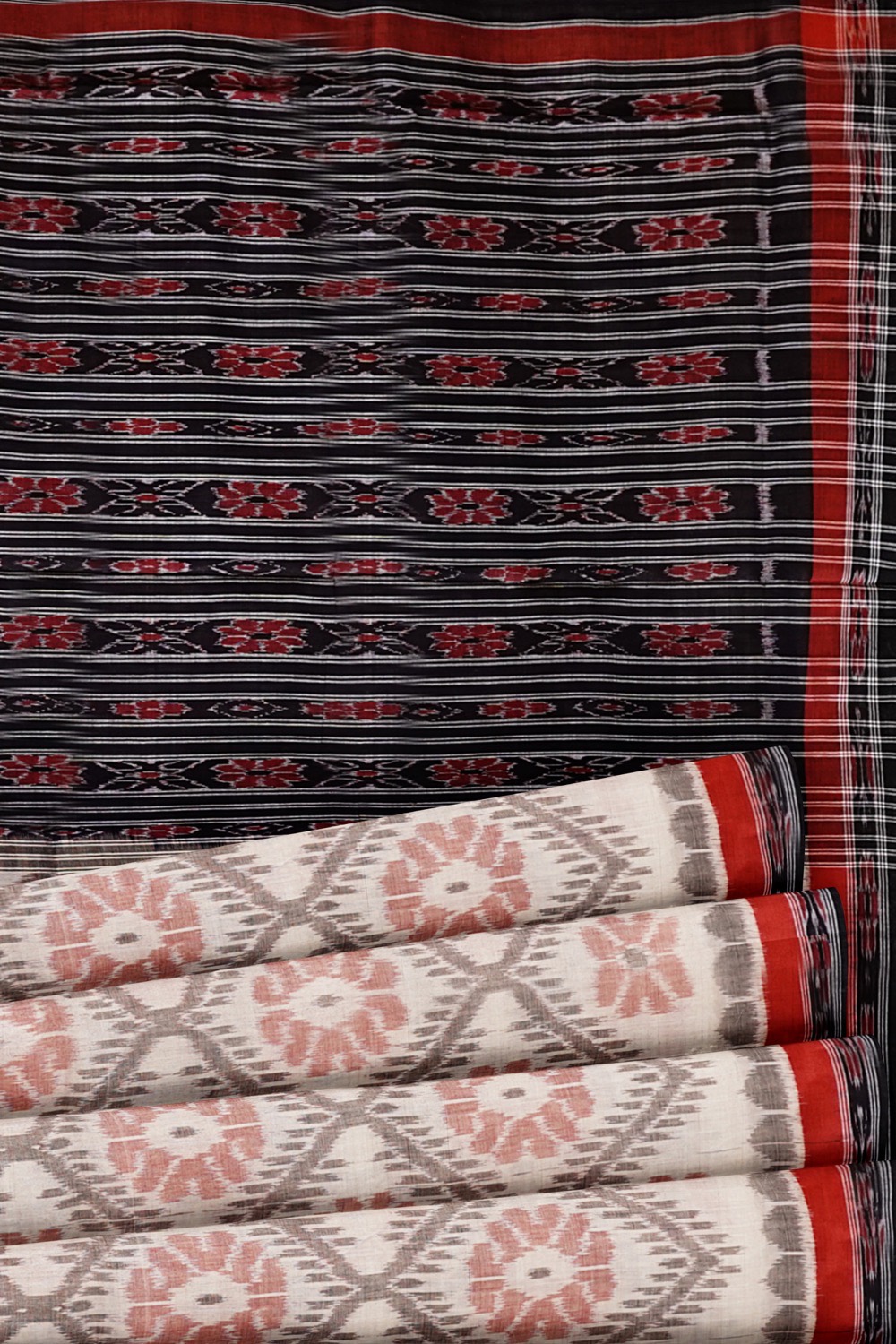 sri kumaran stores 102022 pochampalli cotton white saree with black border 4 4