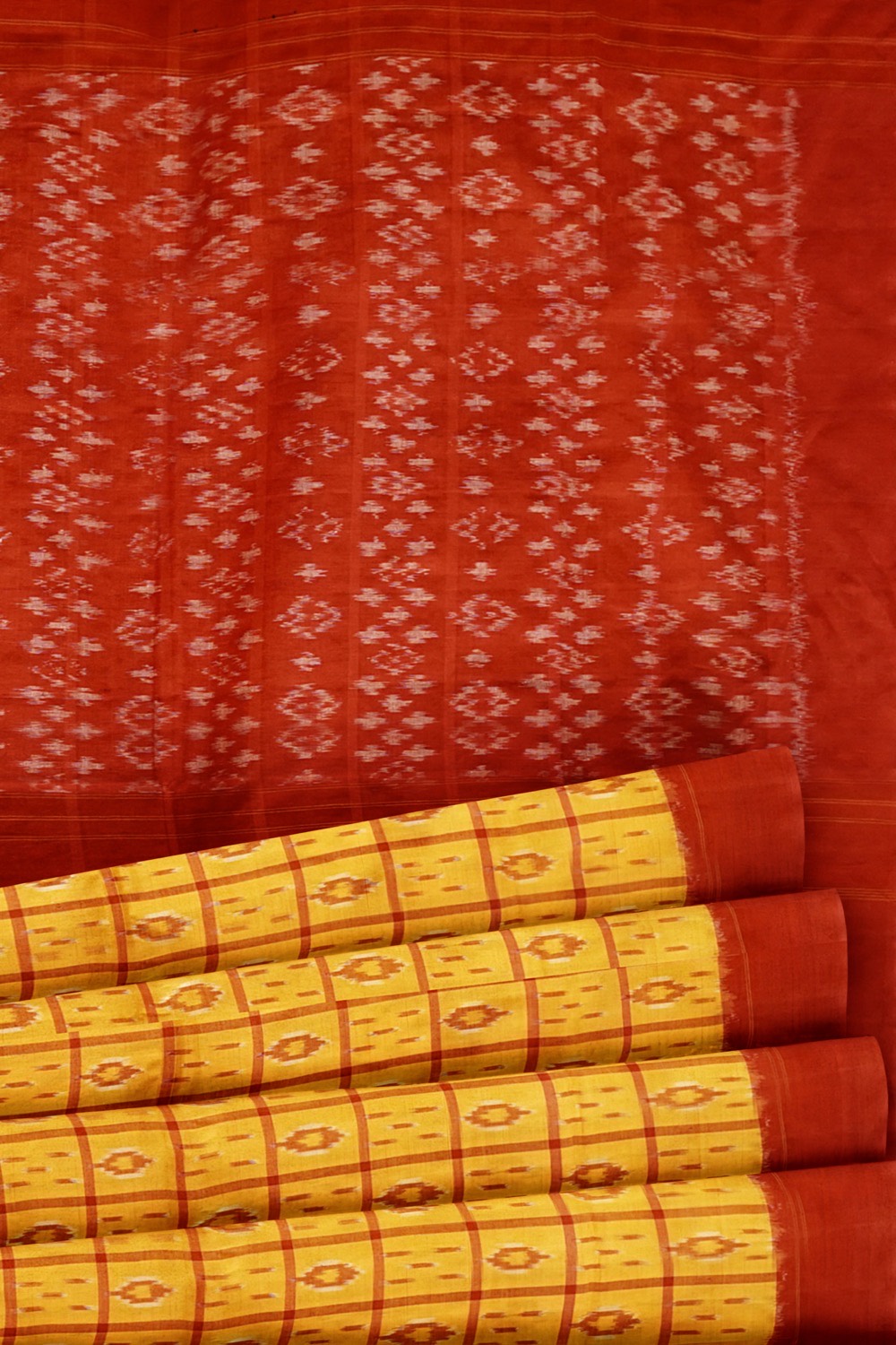 sri kumaran stores 102022 pochampalli cotton yellow saree with red border 1 4