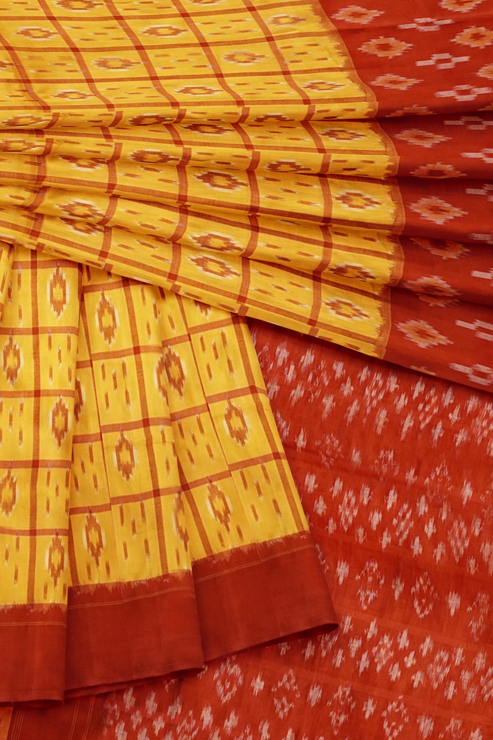 sri kumaran stores 102022 pochampalli cotton yellow saree with red border 1 5