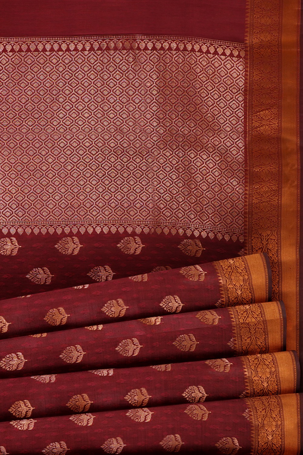 sri kumaran stores chentheri cotton saree dark maroon saree with golden border 5