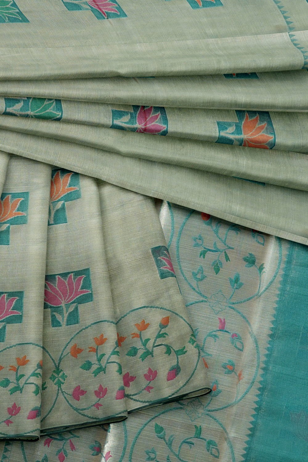 sri kumaran stores chentheri cotton saree grey saree with floral border 4