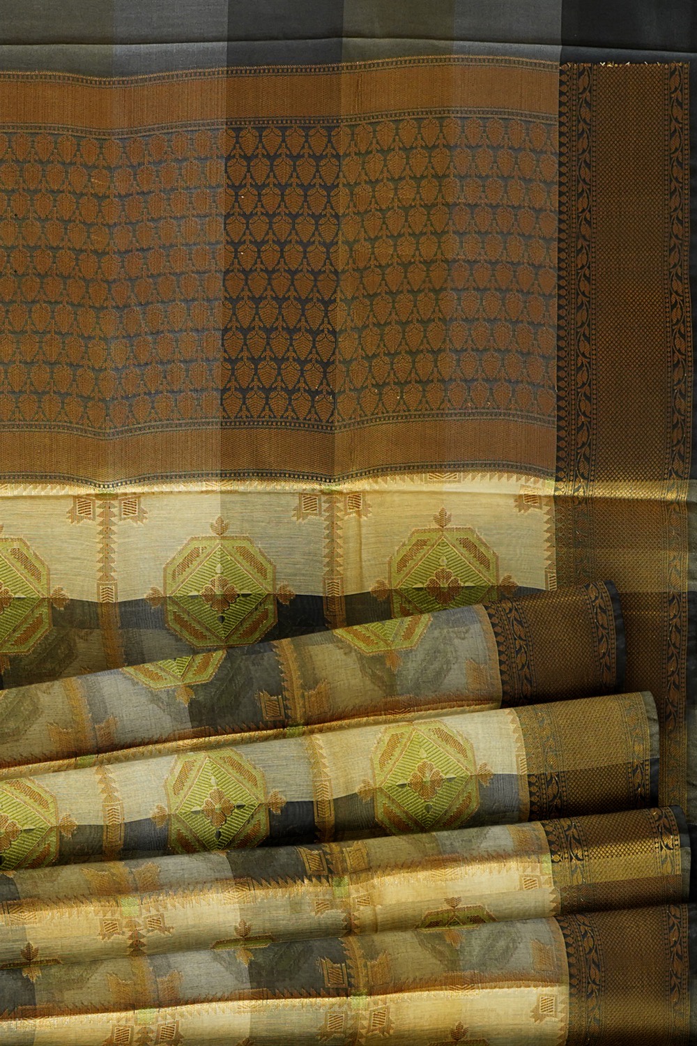 sri kumaran stores chentheri cotton saree half white saree with elephant blue colour border 5