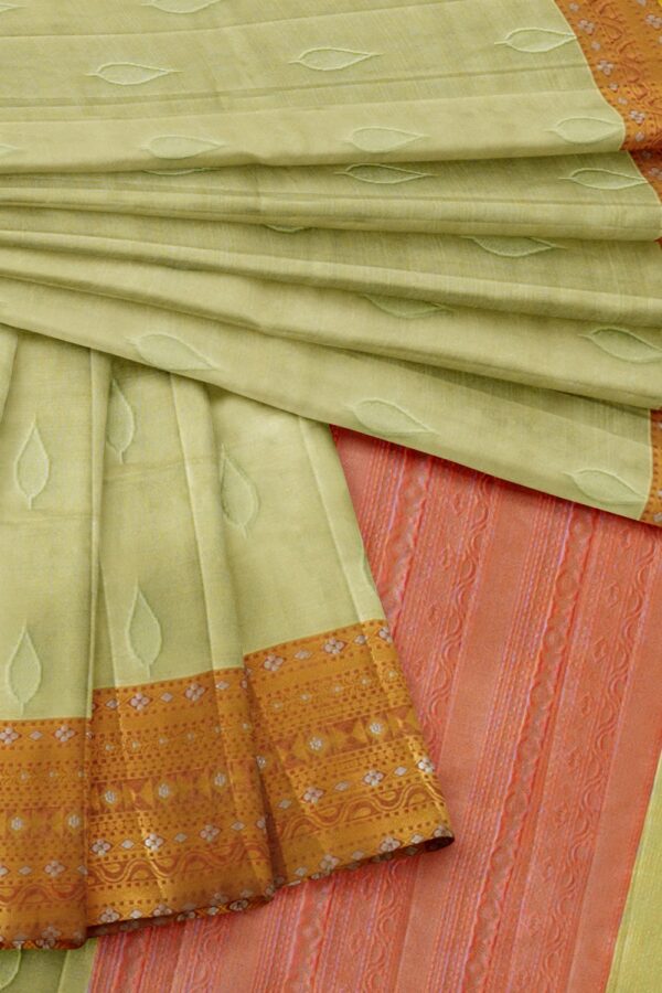 sri kumaran stores chentheri cotton saree half white saree with red border 4