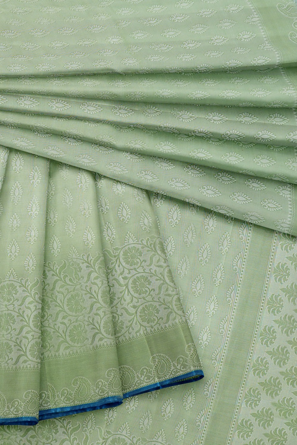 sri kumaran stores chentheri cotton saree silver green saree with blue border 4