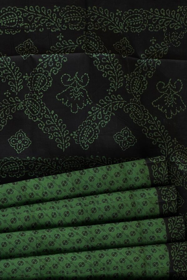 sri kumaran stores chungudi cotton saree dark green saree with black border 520221213