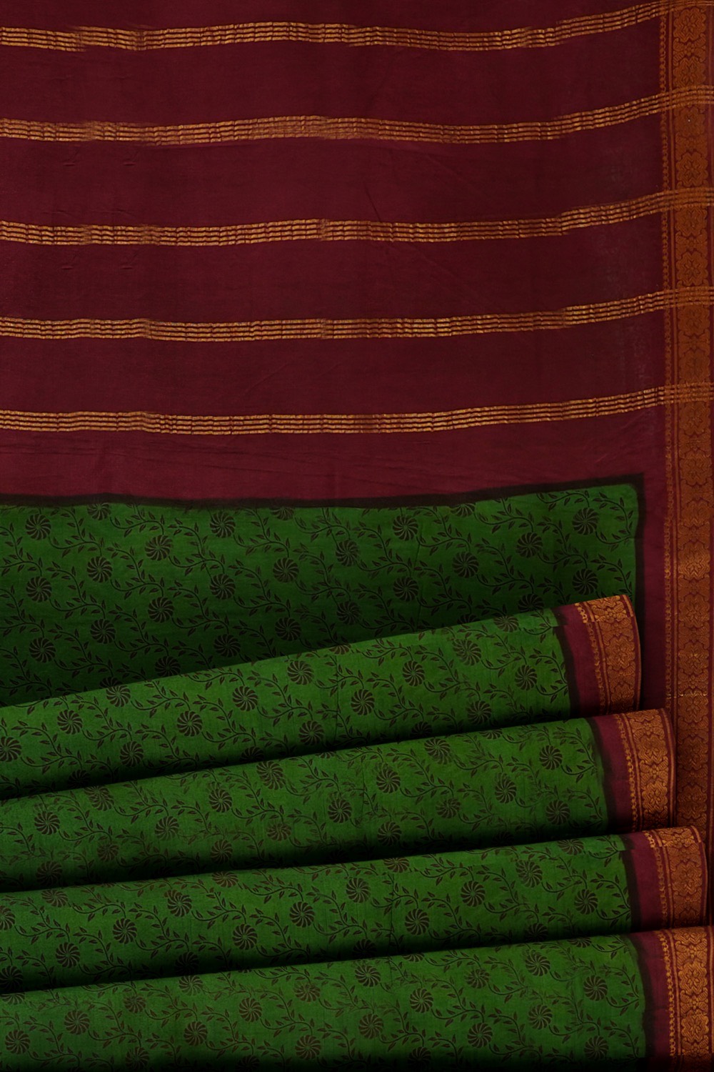 sri kumaran stores chungudi cotton saree leaf green saree with maroon border 520221213