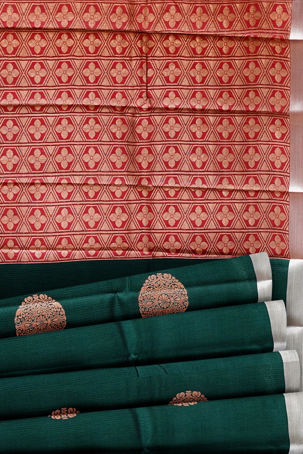 sri kumaran stores cikocotton saree dark green saree with silver border 520221213