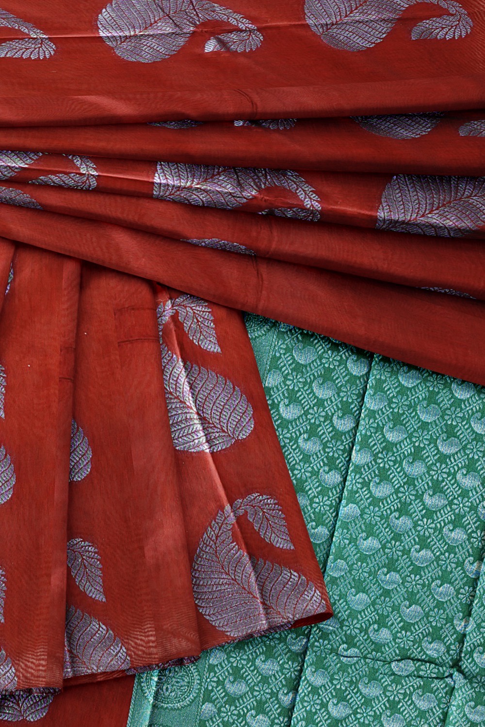 sri kumaran stores cikocotton saree maroon saree with purple floral border 420221213