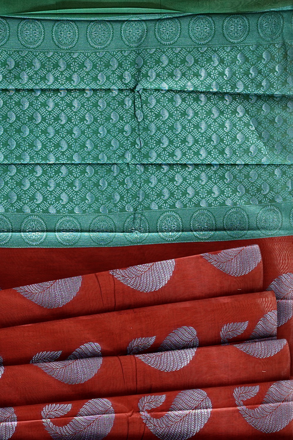 sri kumaran stores cikocotton saree maroon saree with purple floral border 520221213