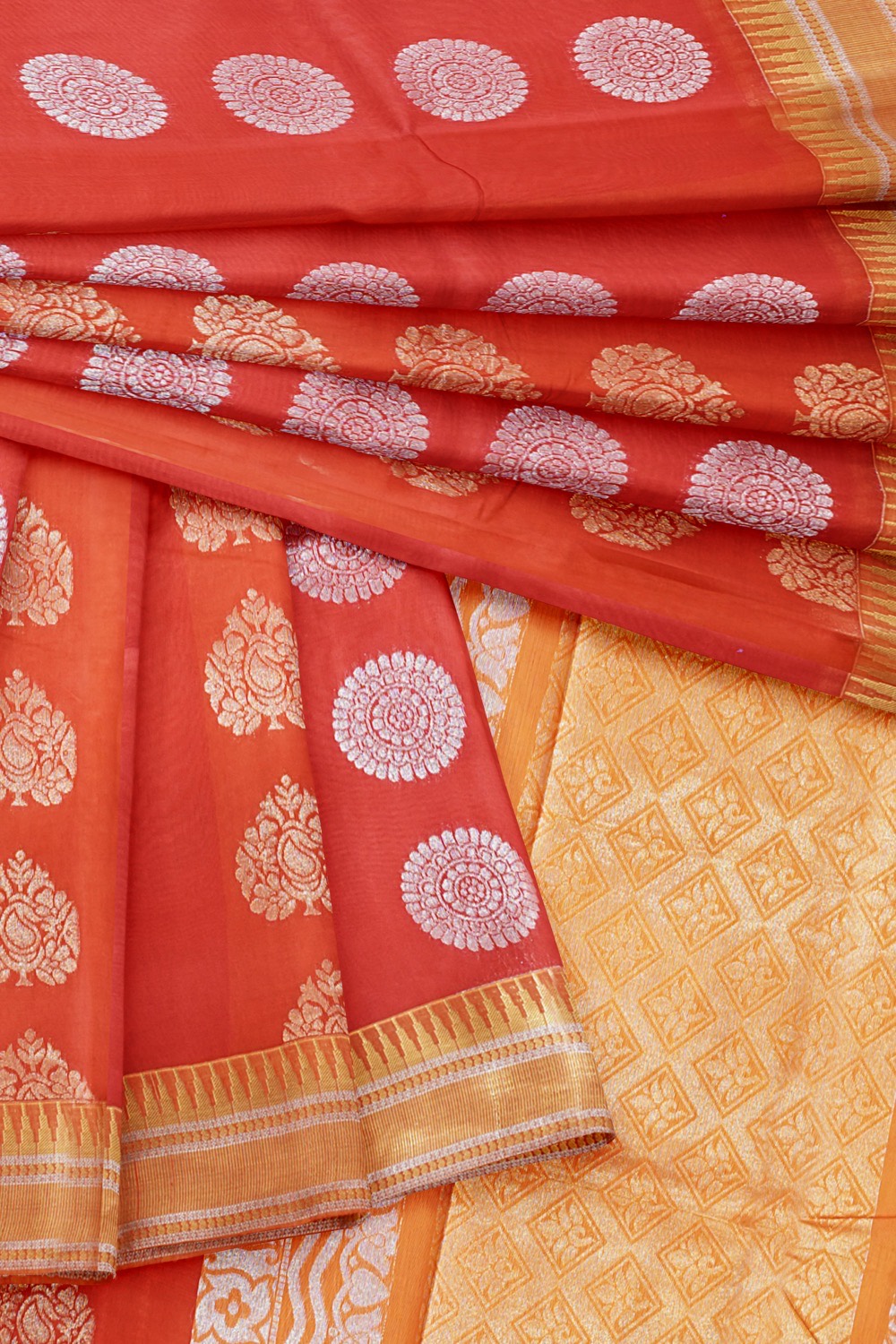 sri kumaran stores cikocotton saree red saree with golden colour border 420221213