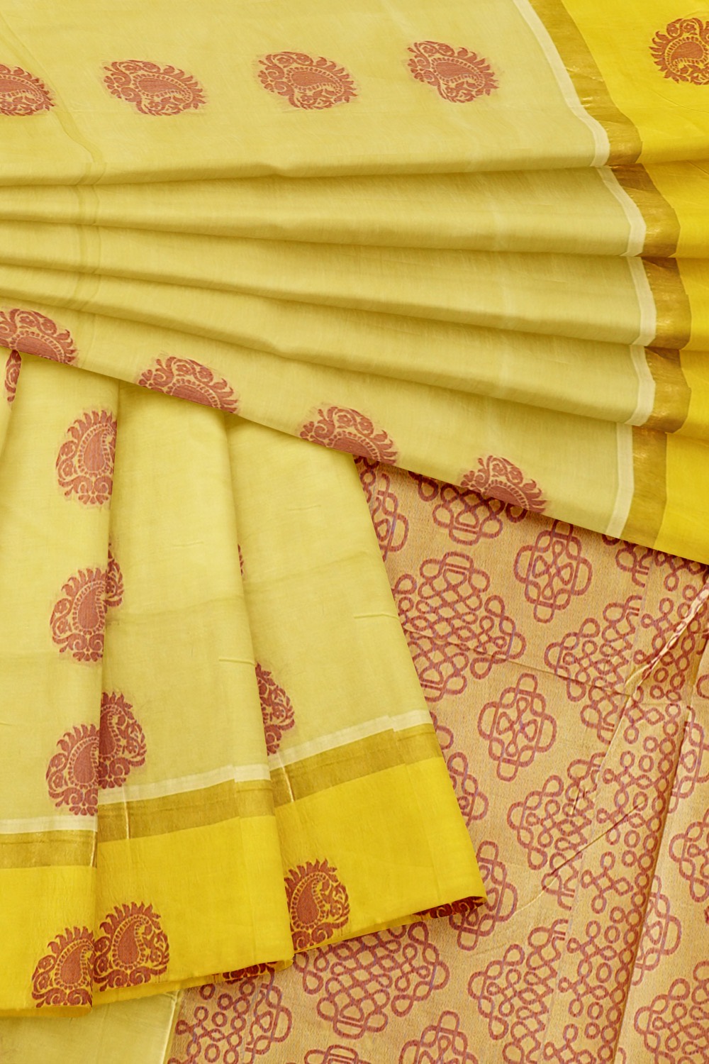 sri kumaran stores kora cotton saree cream colour saree with floral yellow border 4