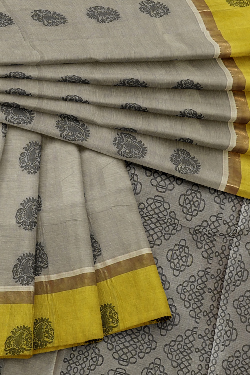 sri kumaran stores kora cotton saree grey saree with floral green border 4