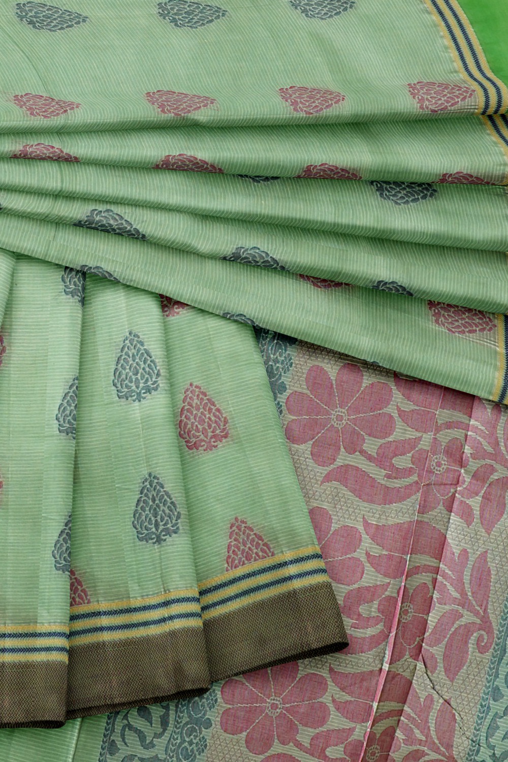 sri kumaran stores kora cotton saree light green saree with black border 4