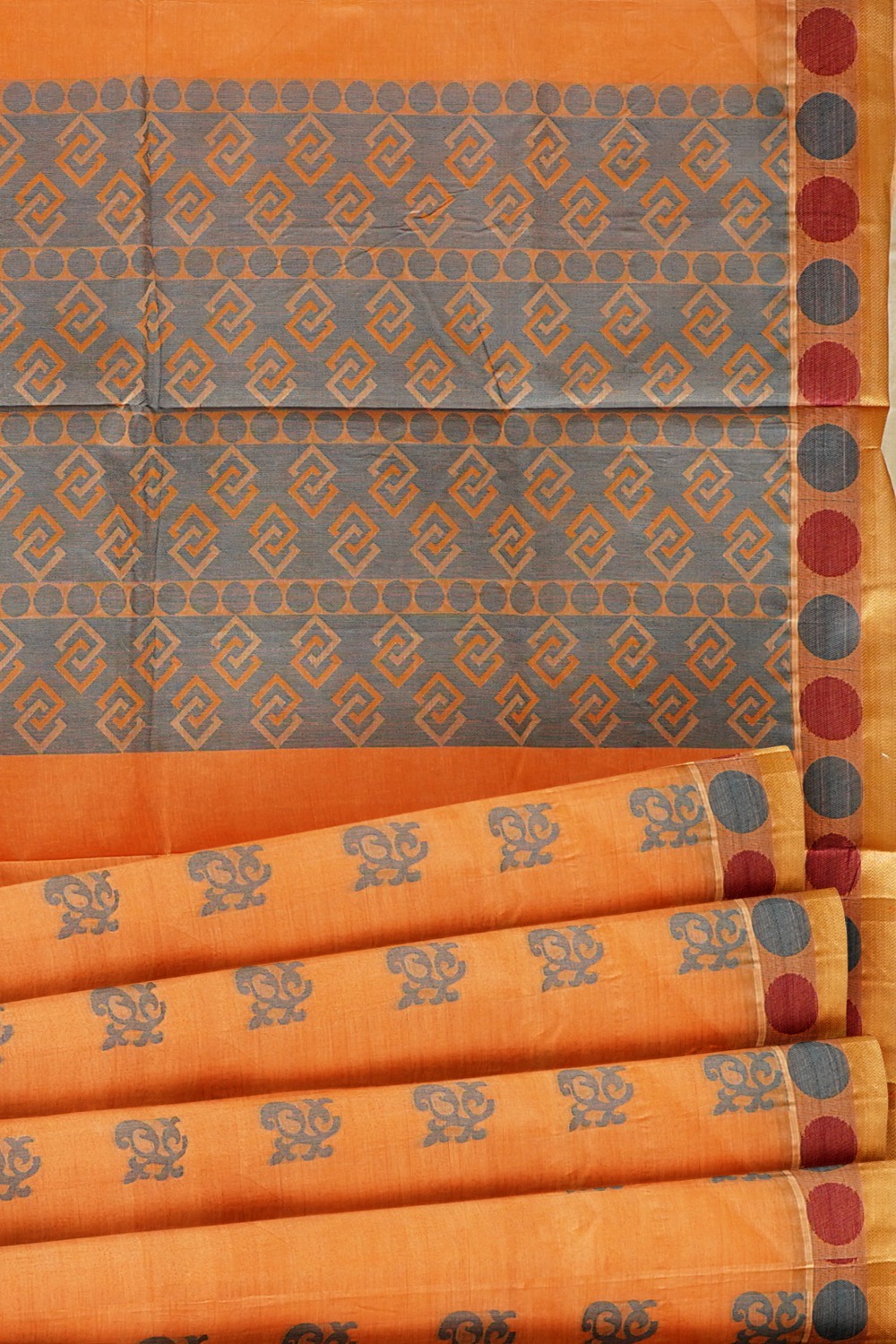 sri kumaran stores kora cotton saree orange saree with dotted border 5