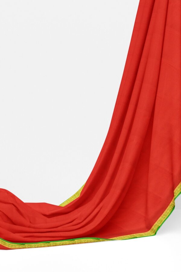sri kumaran stores mysuru silk saree chilli red saree with green pallu and border 3
