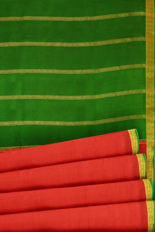sri kumaran stores mysuru silk saree chilli red saree with green pallu and border 5