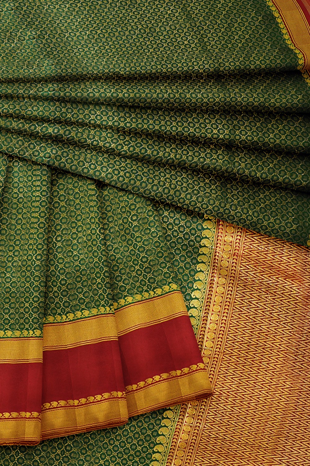 sri kumaran stores mysuru silk saree dark green full zari saree with red border 4