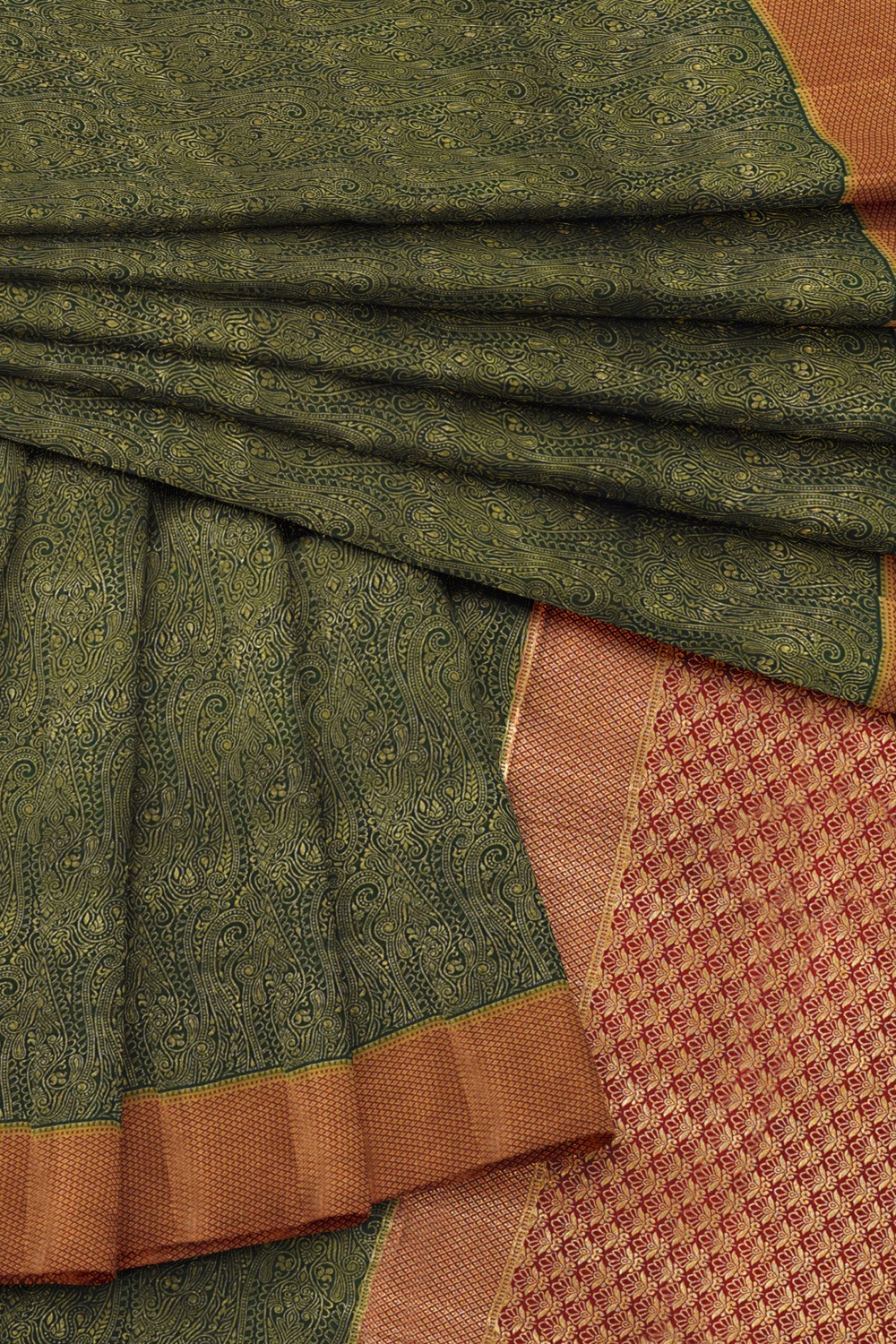 sri kumaran stores mysuru silk saree heavy zari work dark green saree with red border 4