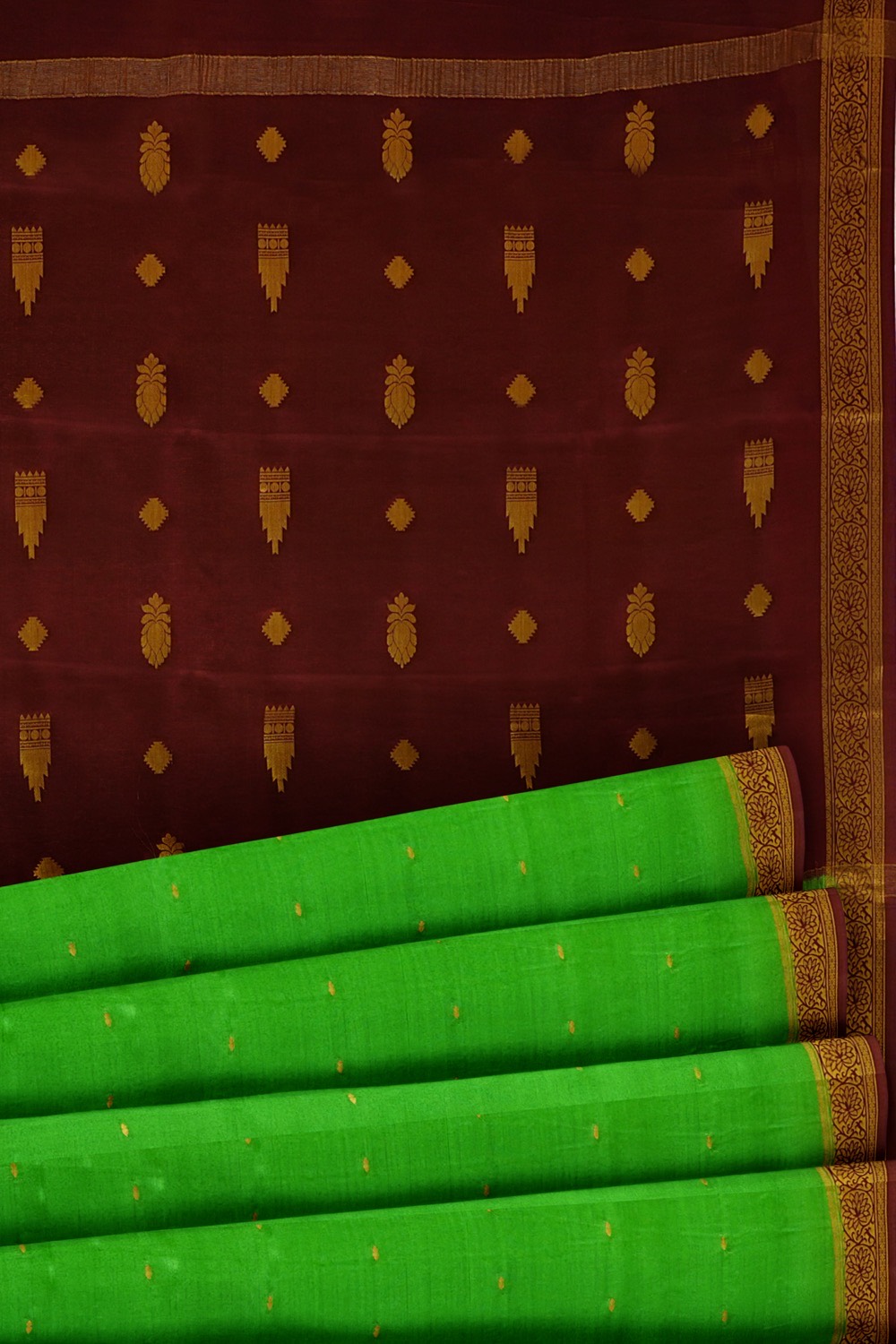 sri kumaran stores mysuru silk saree lawn green saree with brown pallu and border 5