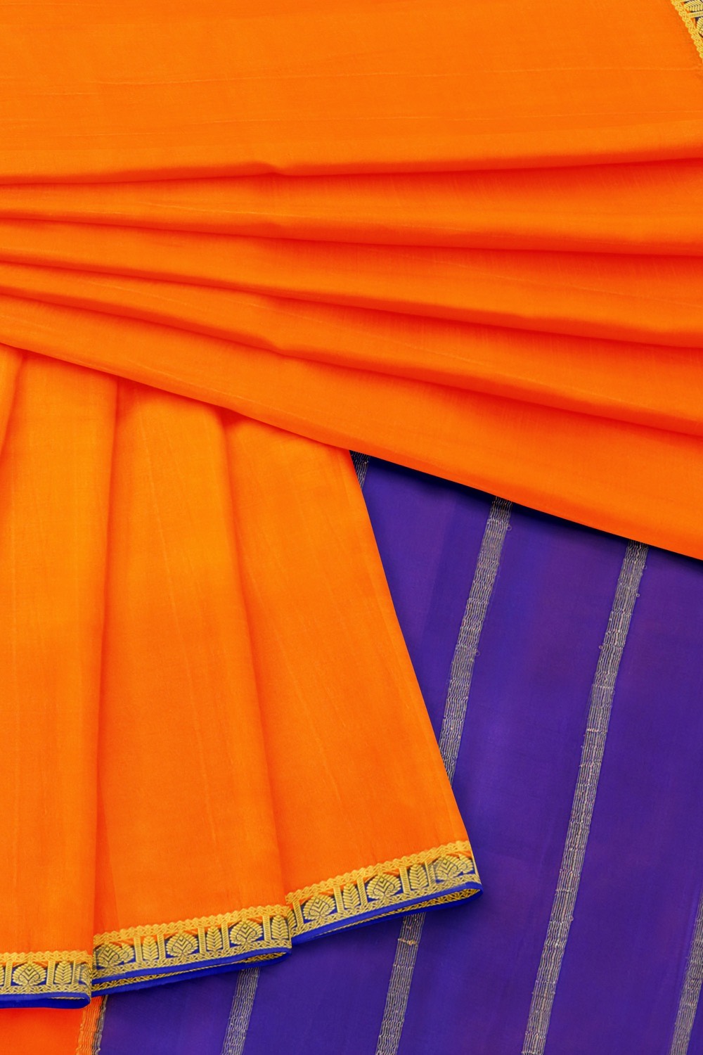 sri kumaran stores mysuru silk saree pumpkin orange saree with ultramarine border and pallu 4