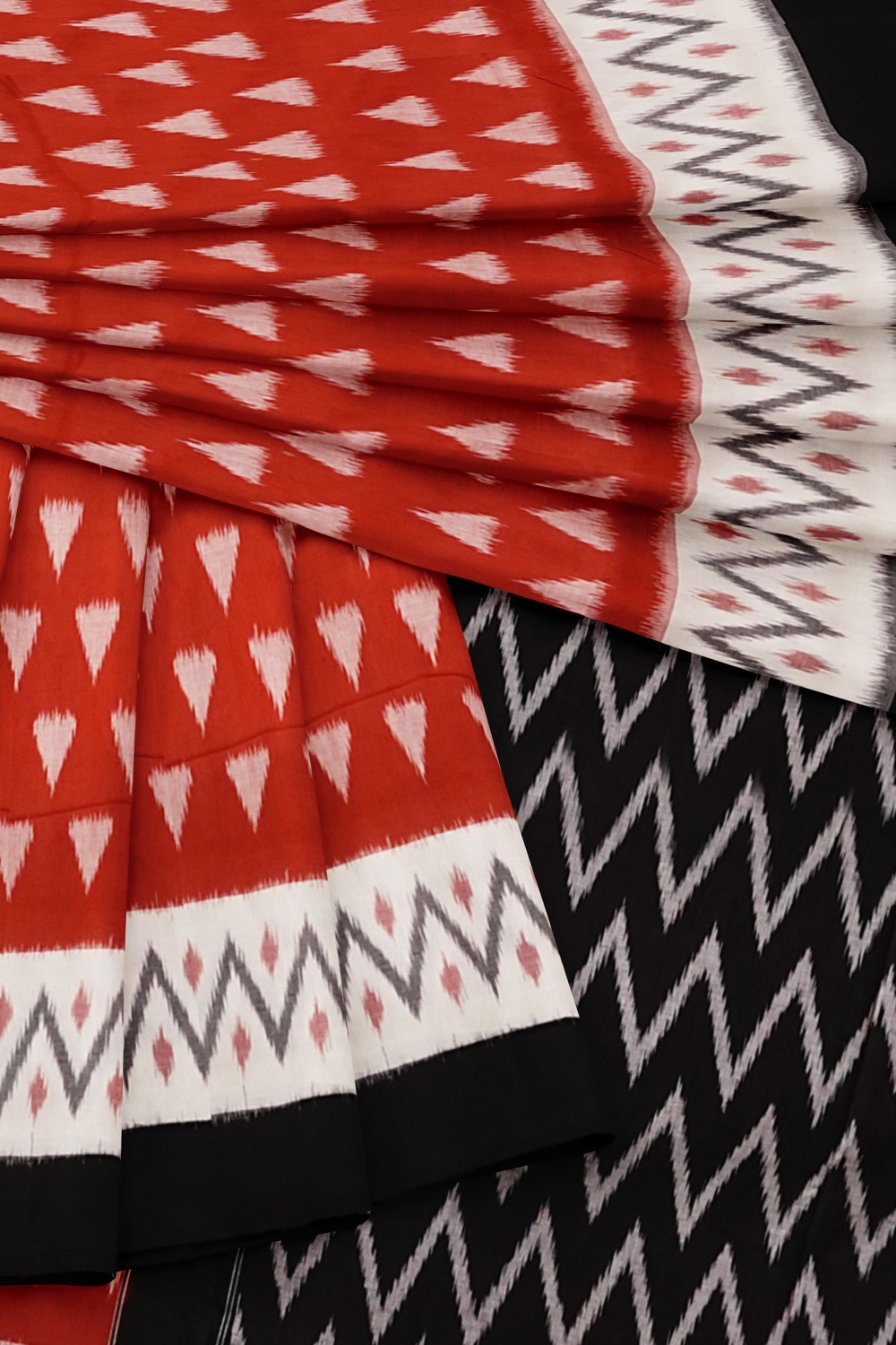 sri kumaran stores pochampalli saree brown saree with white and black border 4