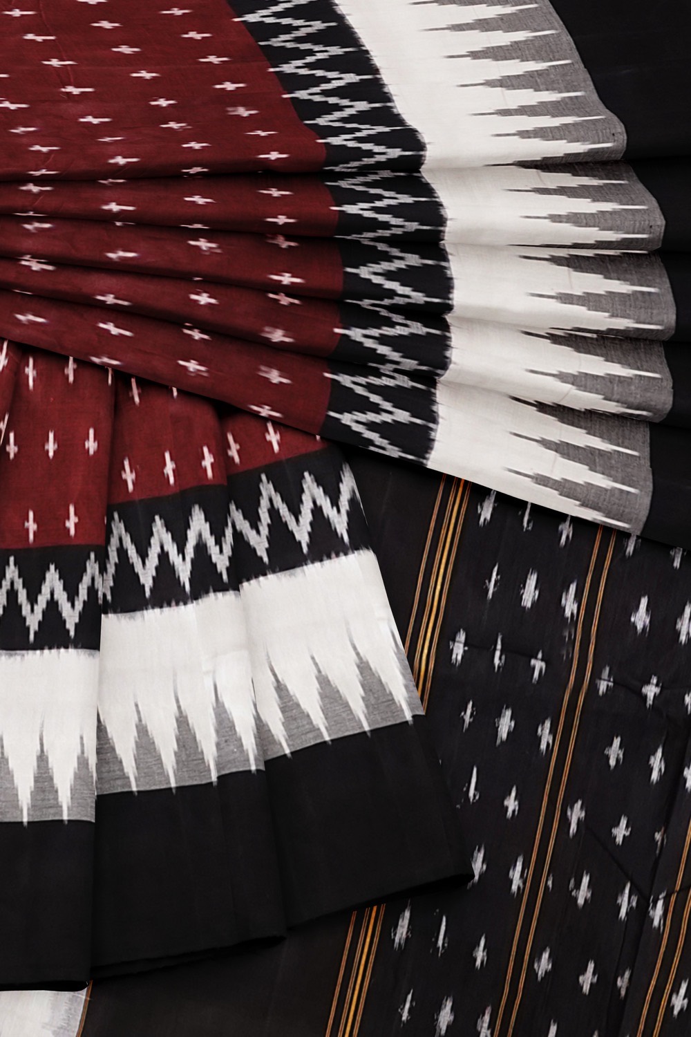 sri kumaran stores pochampalli saree maroon saree with black border 4