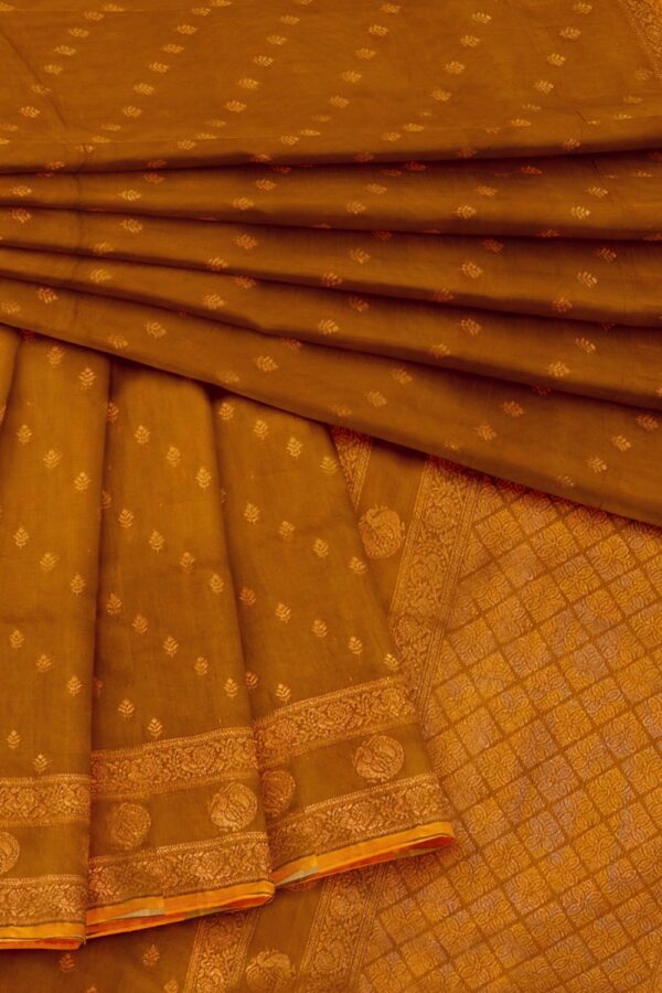 sri kumaran stores pure cotton saree bronze color saree with golden zai border and pallu 4