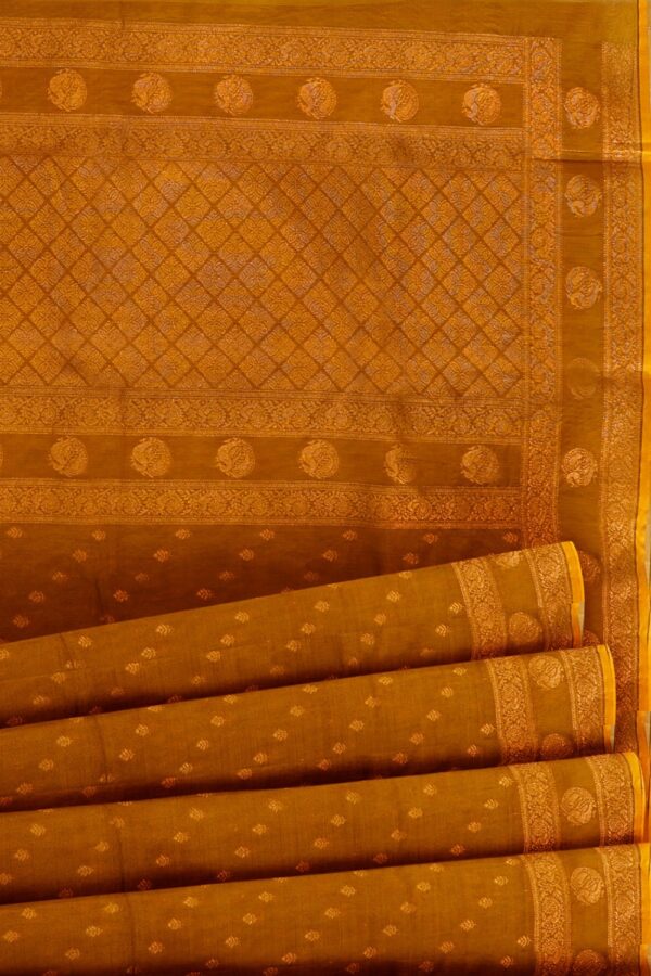 sri kumaran stores pure cotton saree bronze color saree with golden zai border and pallu 5