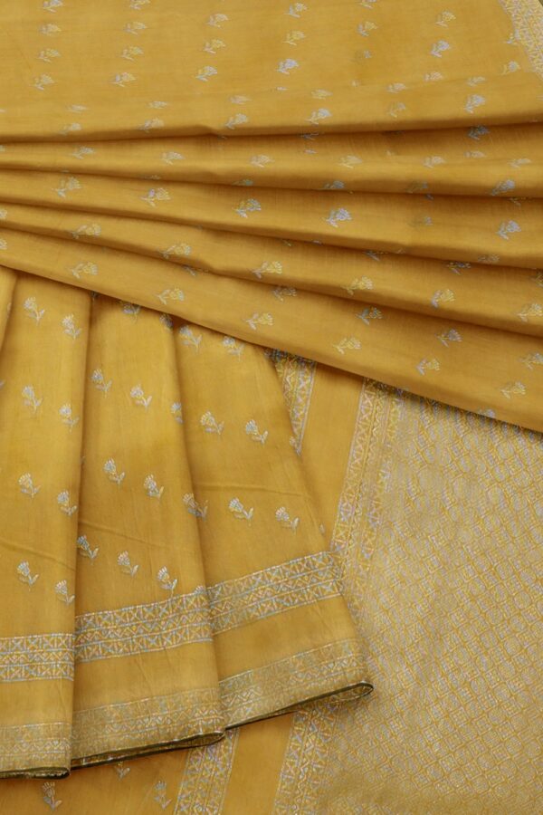 sri kumaran stores pure cotton saree light moss saree with silver zari border and pallu 4