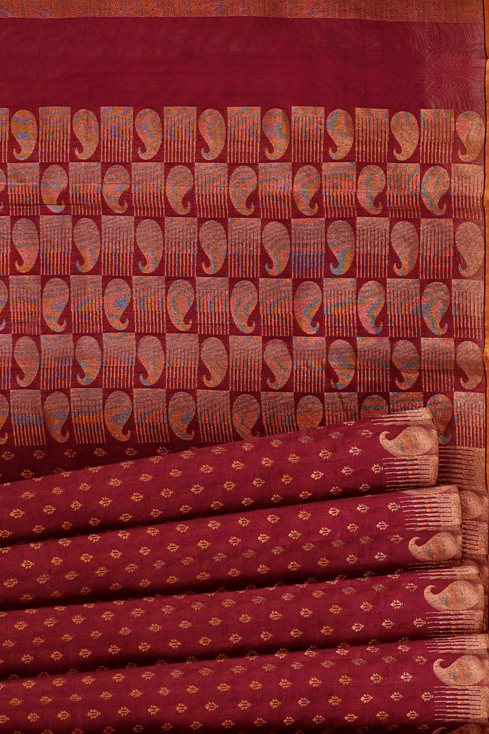 sri kumaran stores pure cotton saree maroon saree with golden zari border and pallu 5