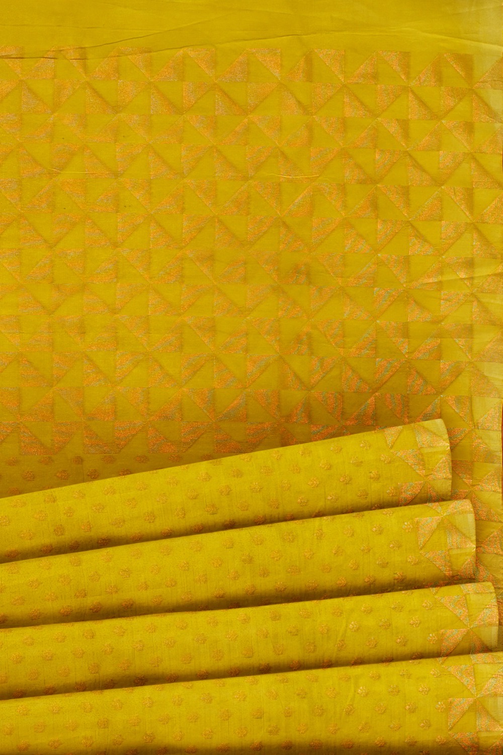 sri kumaran stores pure cotton saree yellowish green saree with golden zari border and pallu 5