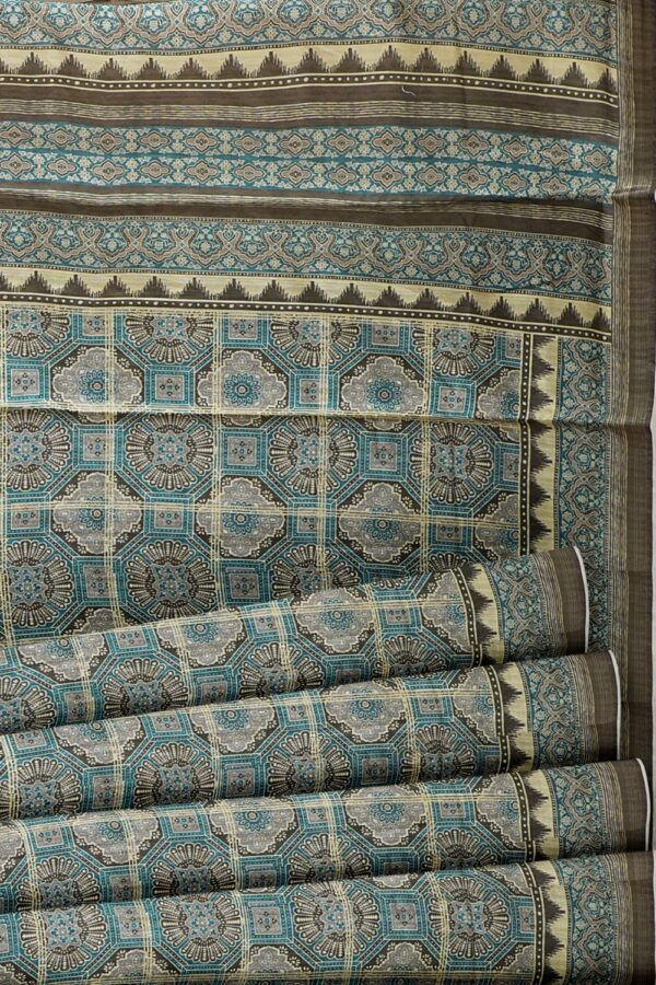 sri kumaran stores chentheri printed saree ash and cerulean blue color intricate design saree 5