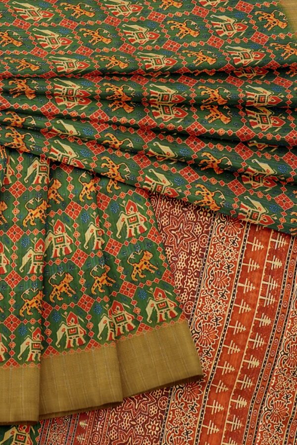 sri kumaran stores chentheri printed saree elephant and tiger printed green and red color saree 4