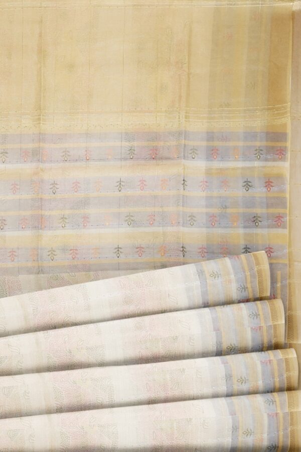 sri kumaran stores organza saree snow white saree with zari border and pallu 5