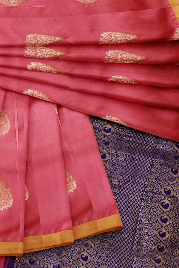 sri kumaran stores semi kanchipuram silk saree french rose pink saree with ultramarine blue pallu 4