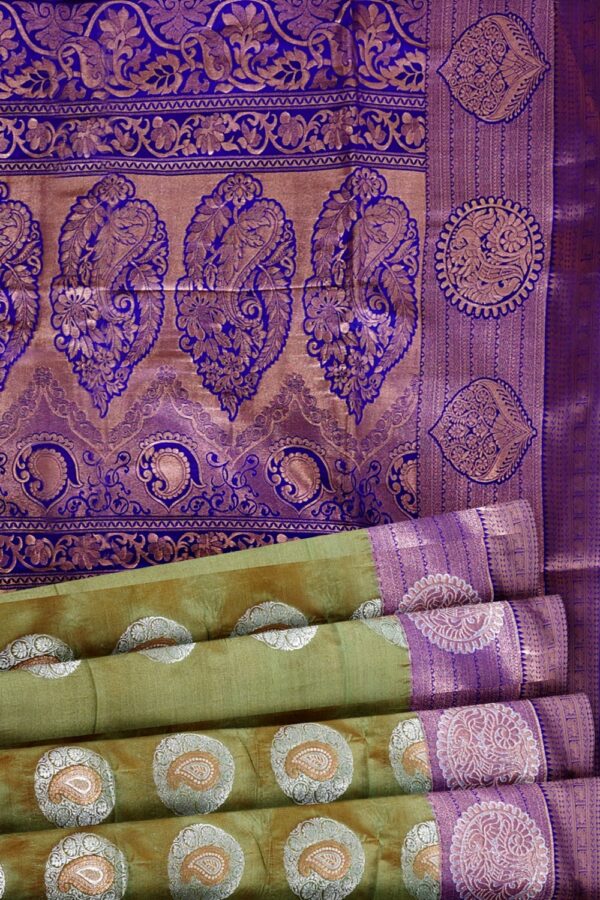 sri kumaran stores semi kanchipuram silk saree moss green saree with ultramarine blue border and pallu 5