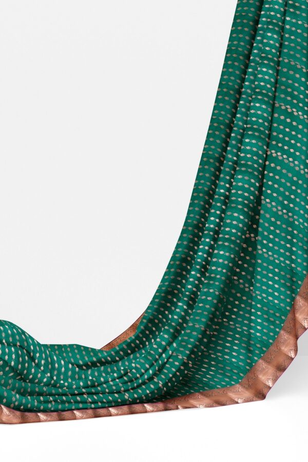sri kumaran stores semi kanchipuram silk saree pine green saree with pale red pallu 3