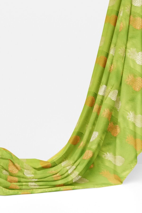 sri kumaran stores semi kanchipuram silk saree pineapple design light green saree with red pallu 3